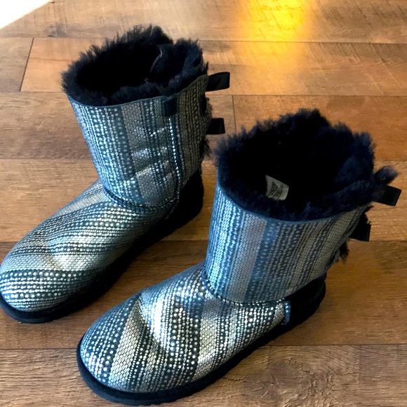 UGG Bailey Bow Bling Suede Boots1004791 Gray Sz 7 - Picture 3 of 10